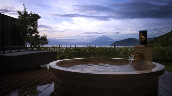 【山の音】温泉露天風呂付客室　富士山と美しい駿河湾を一望